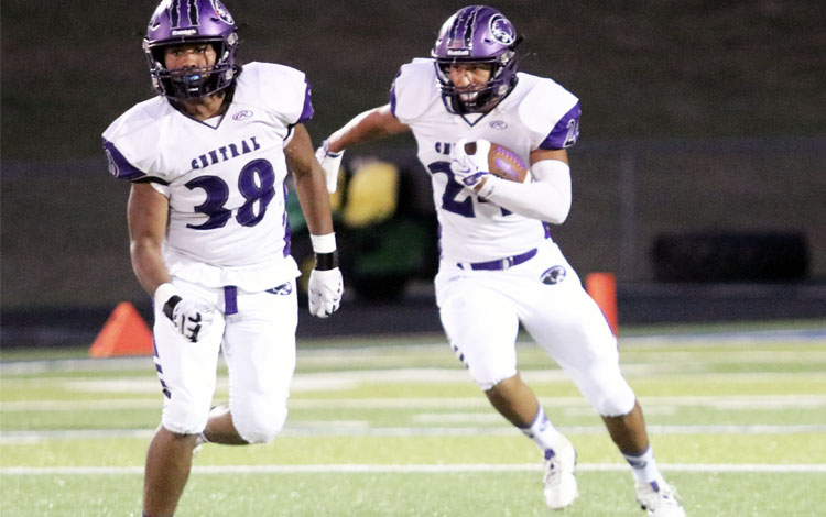 Cougars move to 4-0 with 44-26 win at Waterloo; Warriors get win one