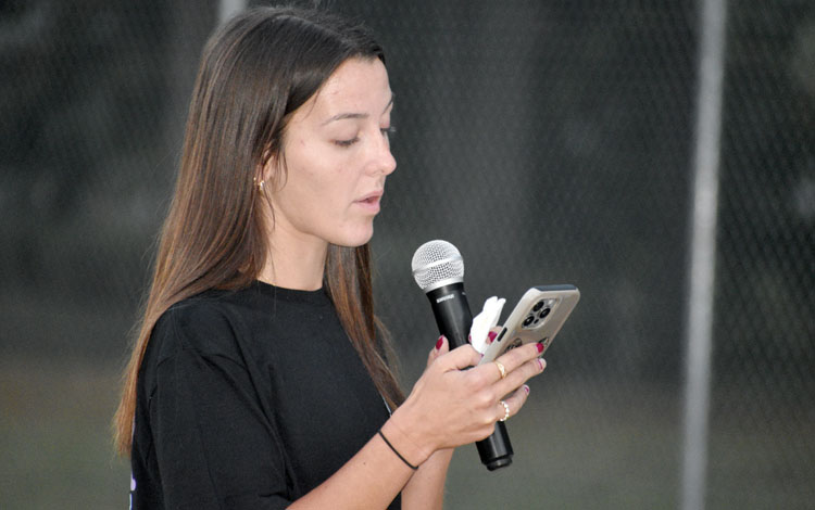 Community comes out to support mental health awareness