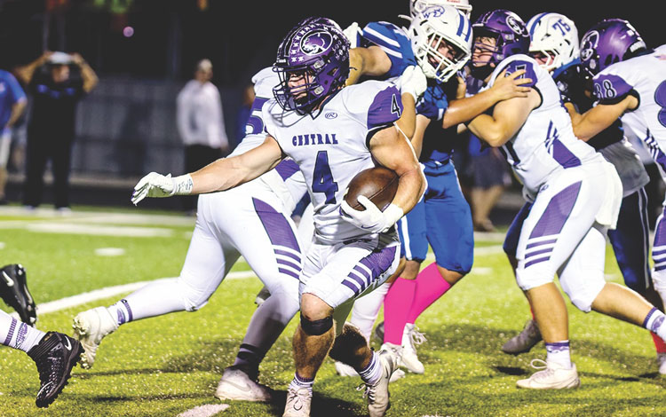 Cougars end with perfect conference season